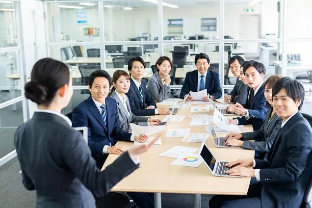 Vì Sao Người Nhật Luôn Đúng Giờ? Bí Quyết Tạo Nên Một Xã Hội Kỷ Luật Hàng Đầu Thế Giới