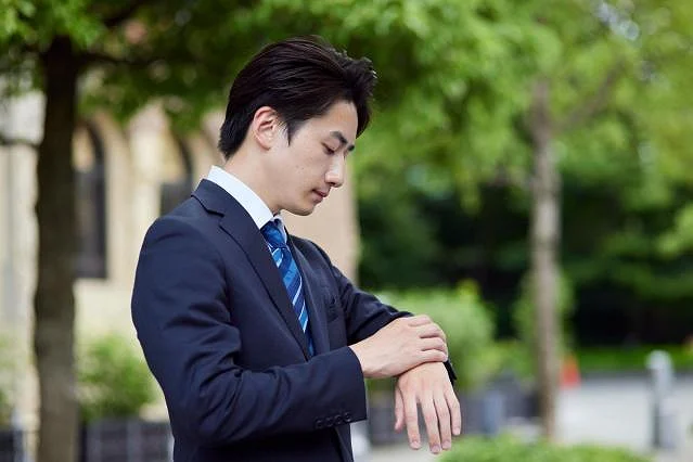 Vì Sao Người Nhật Luôn Đúng Giờ? Bí Quyết Tạo Nên Một Xã Hội Kỷ Luật Hàng Đầu Thế Giới
