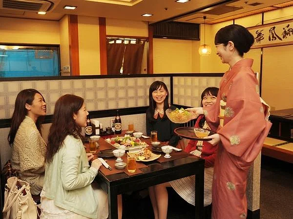 Văn Hóa “Omotenashi” – Nghệ Thuật Hiếu Khách Làm Nên Thương Hiệu Nhật Bản
